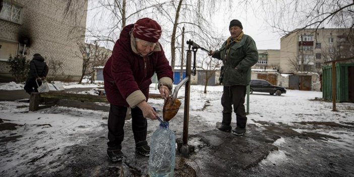 Ukrayna'nın Liman Şehrinde Halk Saldırılar Altında Yaşam Mücadelesi Veriyor