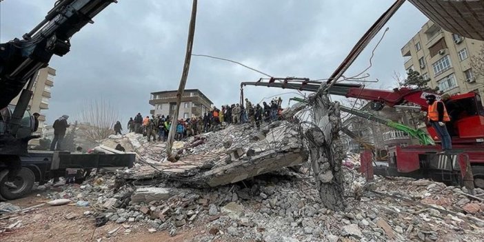 Müteahhitler Hakedişlerinin Yüzde 1'ini Deprem Bölgesinin Yeniden İmarı İçin Bağışlayacak