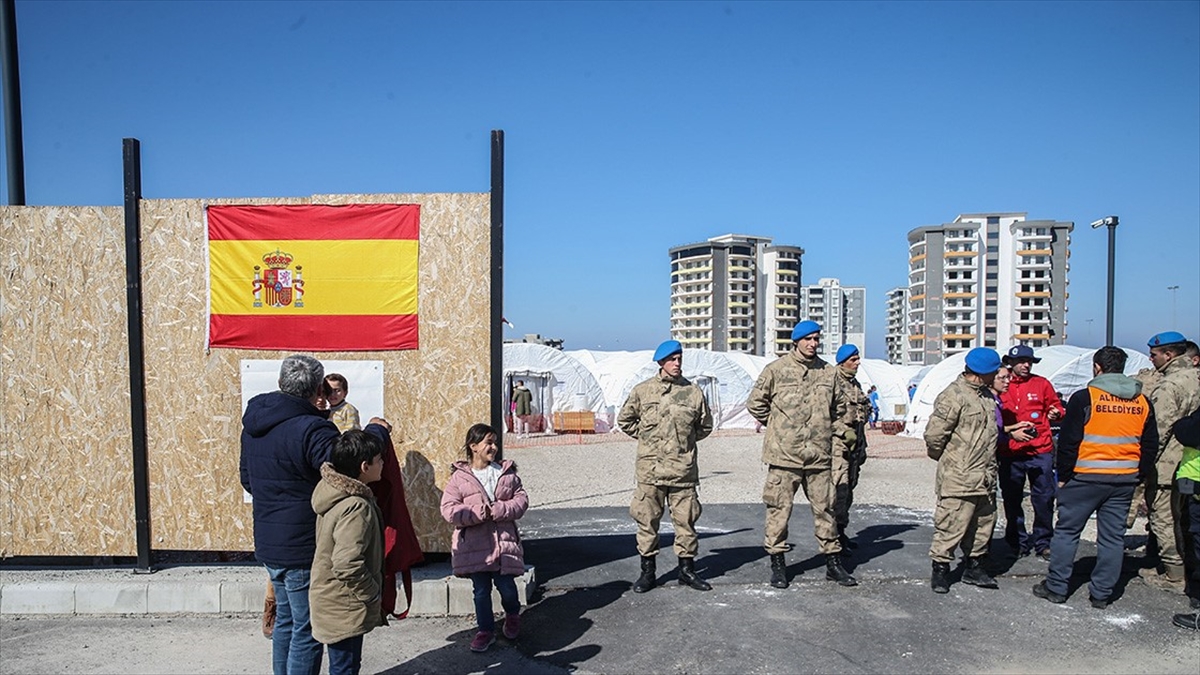 İspanyol Sahra Hastanesi Müdürü Arranz: Buradaki İnsanlar Çok İyi. Bize Destek Oldular. Gerçekten Şaşırdık