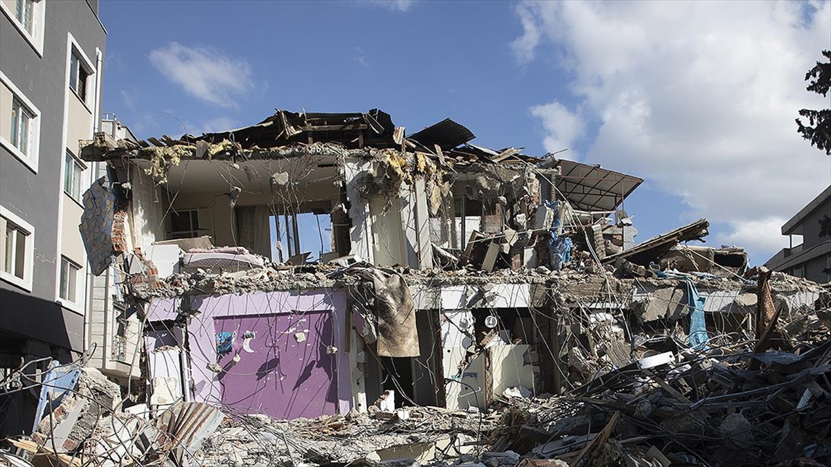 Müsiad Deprem Bölgesinde Yaraları Sarmak İçin Seferber Oldu