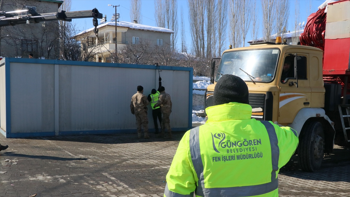İstanbul Belediyelerinden Deprem Bölgelerine Yardımlar Sürüyor