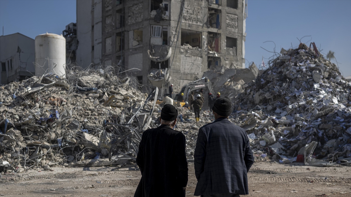 Bakan Kurum: Deprem Bölgesinde 84 Bin 726 Bina Yıkık, Acil Yıkılacak Ve Ağır Hasarlı Olarak Tespit Edildi