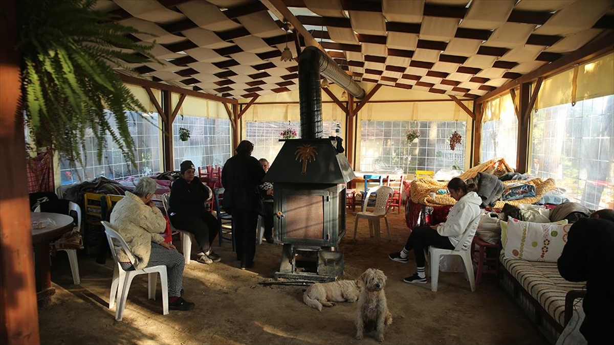 Hatay'daki Ermeni Asıllı Vatandaşlar, Fazla Yardımların Daha İhtiyaçlı Yerlere Ulaştırılmasını İstiyor