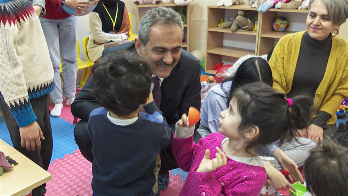 Milli Eğitim Bakanı Özer: Öğretmenlerimizin Görevlendirilmesiyle İlgili Süreci Hafta Sonu Başlatacağız