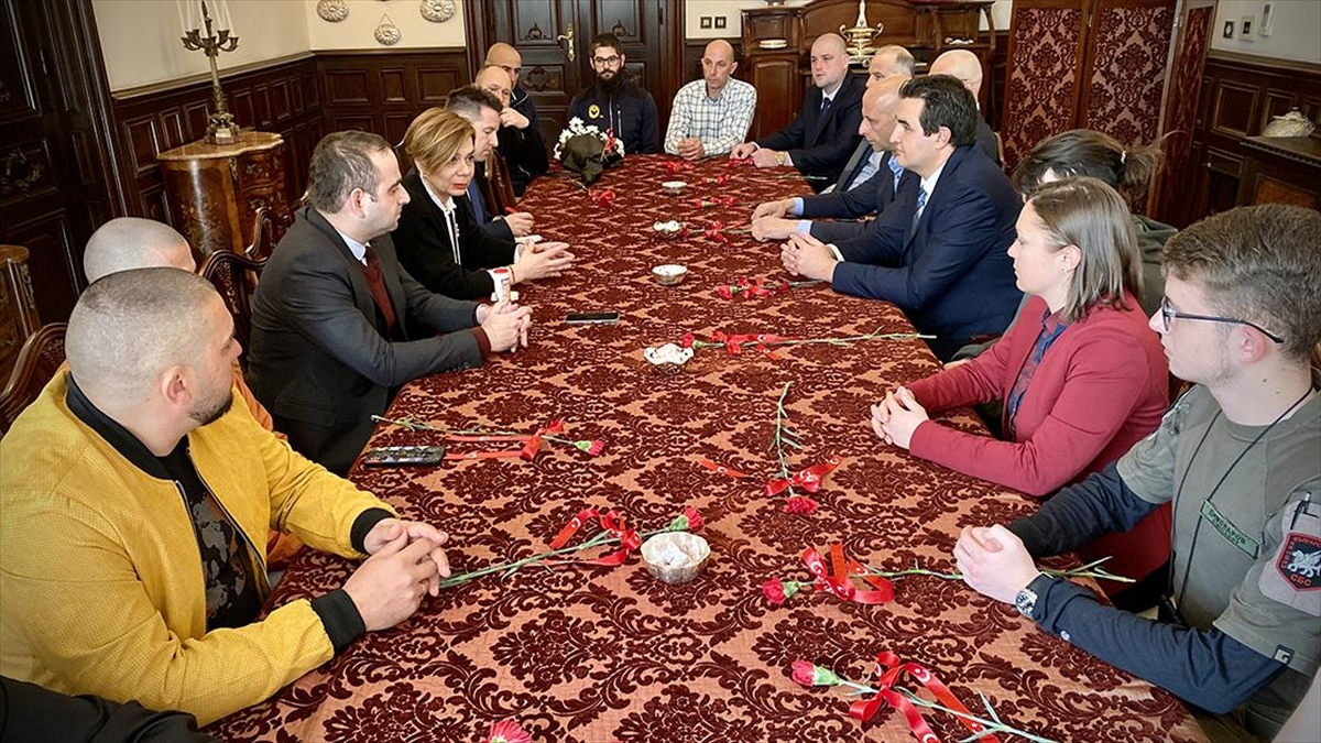 Türkiye'den Dönen Bulgar Kurtarma Ekibi Daha Fazla Hayat Kurtaramamanın Üzüntüsünü Yaşıyor