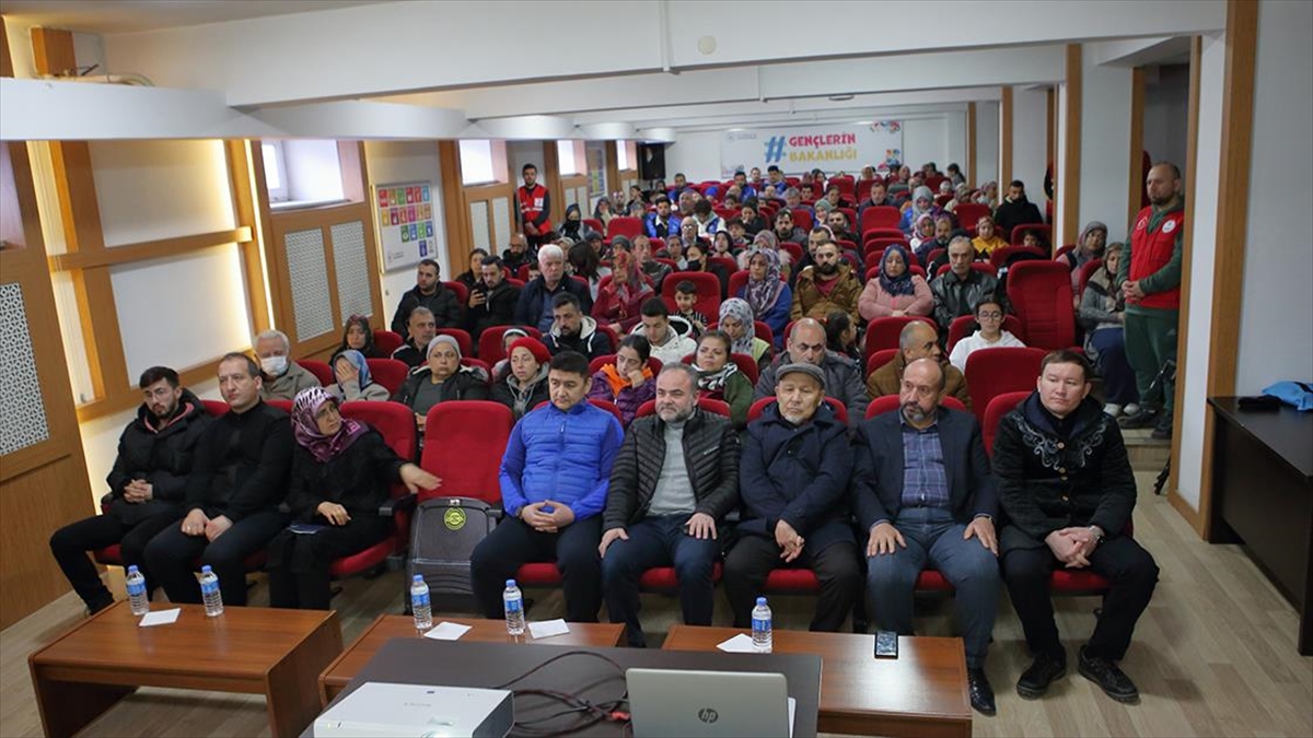 Kazakistan Salih Nesil Vakfından Depremzedelere 500 Bin Dolarlık Yardım