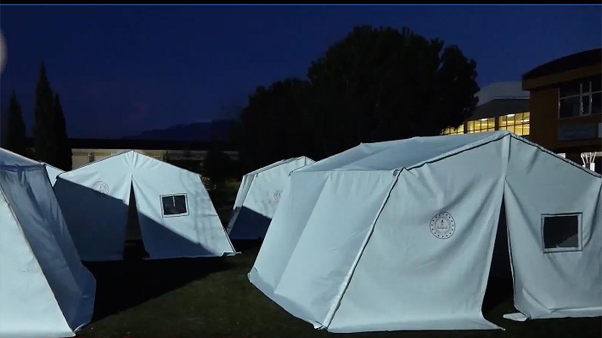 Mesleki Ve Teknik Ortaöğretim Kurumlarının Ürettiği Afad Standartlarındaki Çadırlar Deprem Bölgesine Gönderildi