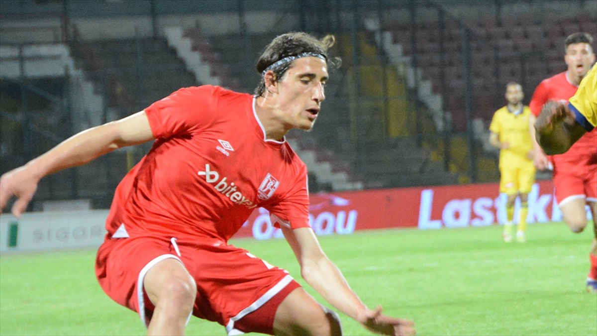 Medipol Başakşehir, Ayberk Kaygısız'ı Kadrosuna Kattı