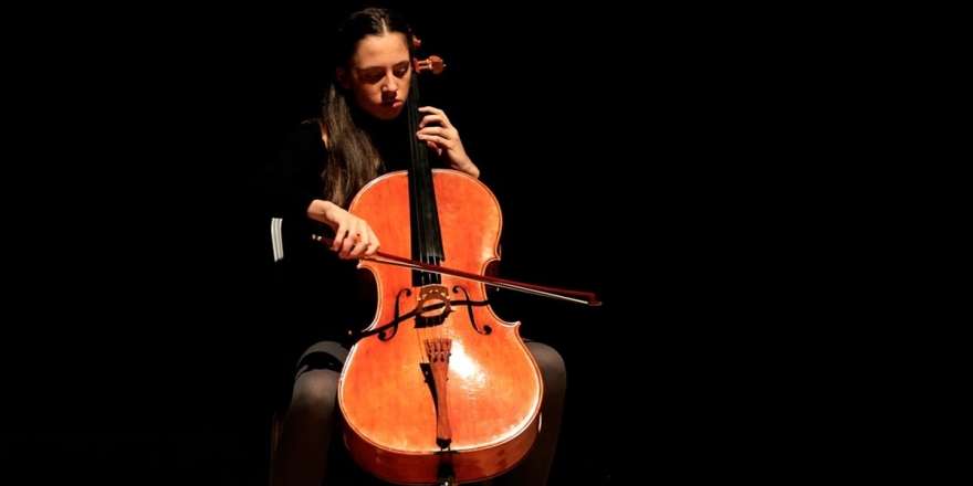 Çellonun İdealist Genci Avrupa'dan Ödüllerle Döndü