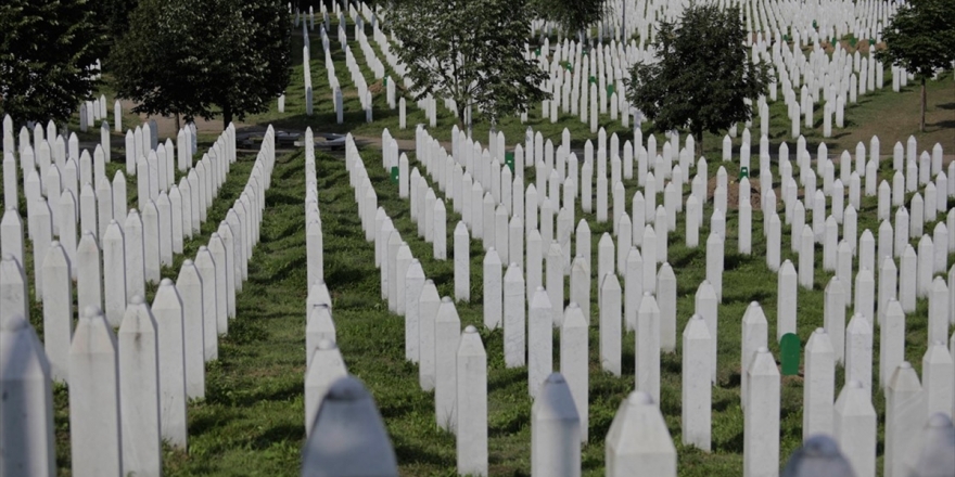 Boşnak Milletinin En Derin Yarası: Srebrenitsa Soykırımı