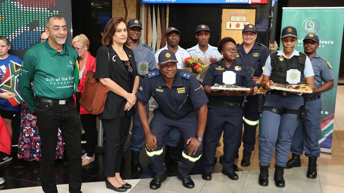 Güney Afrika Arama Kurtarma Ekibi Yaşadıklarını Anlattı: Kıyamet Sonrası Film Gibiydi