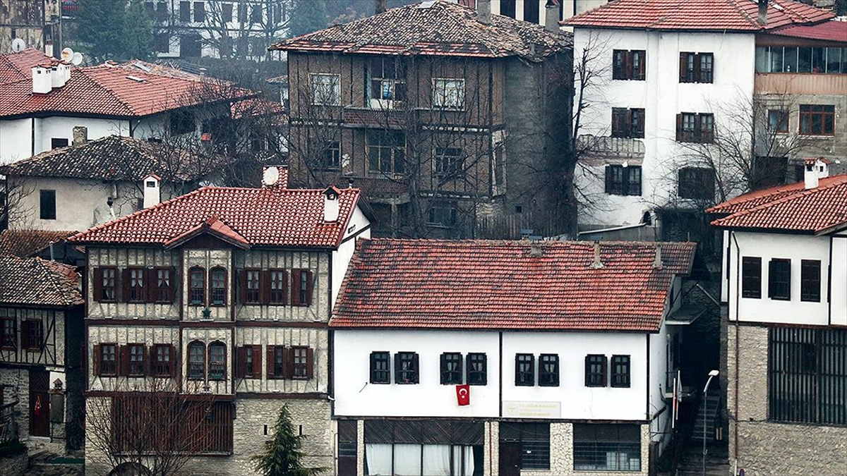 Tarihi Safranbolu Evlerindeki Çatkı Sisteminin Yeni Yapılarda Kullanılması Önerisi