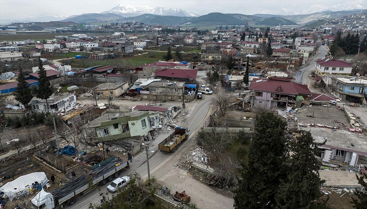 Kahramanmaraş'taki 55 Haneli Köyde, Sadece 3 Ev Ayakta Kalabildi