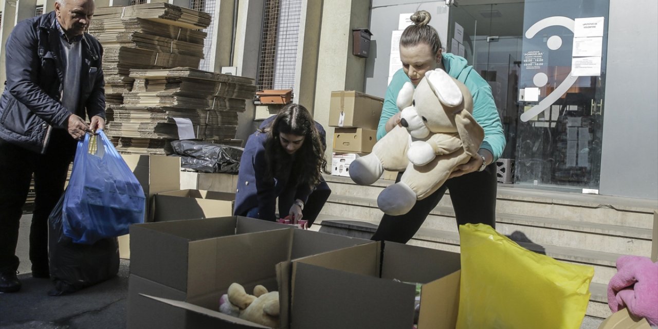 Bosna Hersek'te Depremden Etkilenen Çocuklar İçin Oyuncak Kampanyası