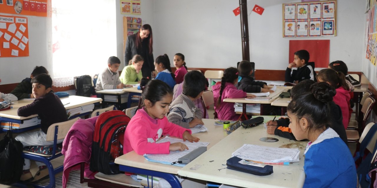 Ağrı'da Eğitime Kar Engeli