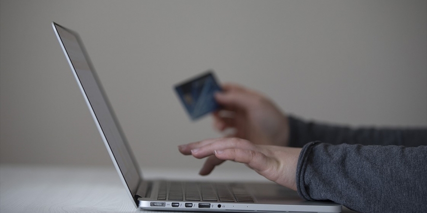 E-ticarette 300 Milyar Liralık 2023 Hedefi