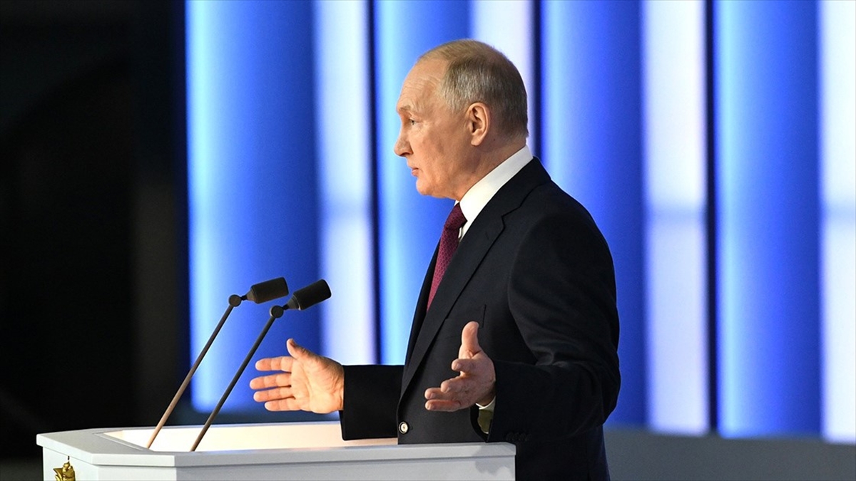 Putin, Rusya'nın Yeni Start'taki Katılımının Askıya Alındığını Açıkladı