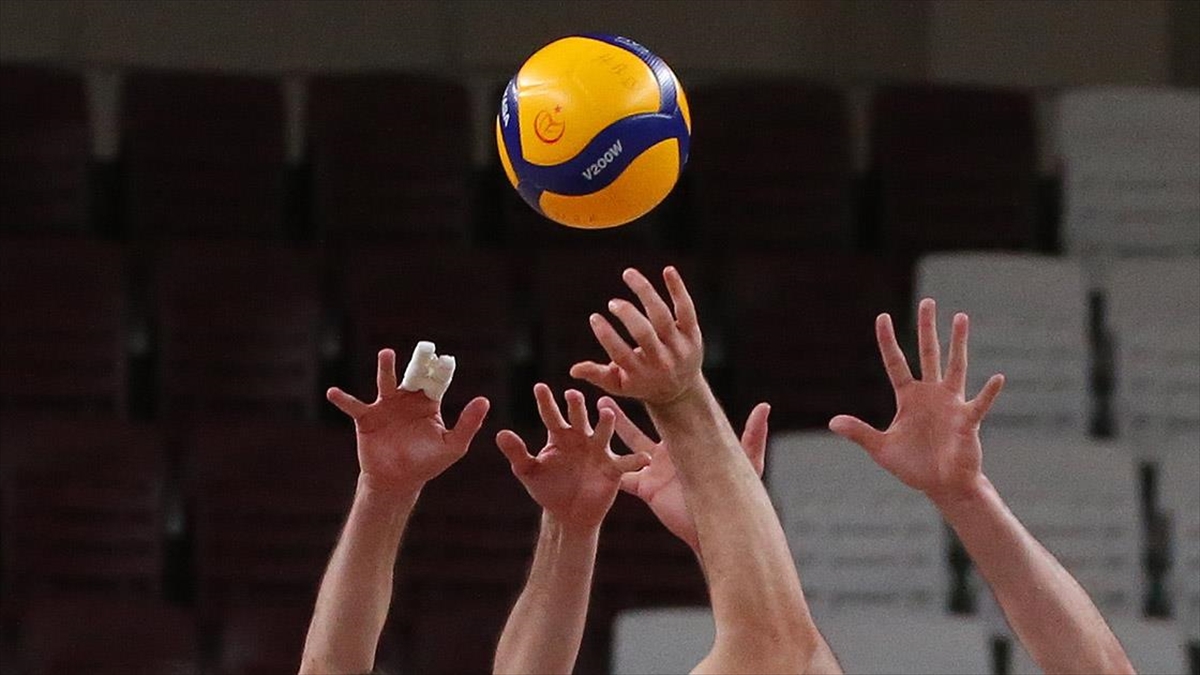 Türkiye Voleybol Federasyonu, 8 Takımın Liglerden Çekilme Talebini Kabul Etti