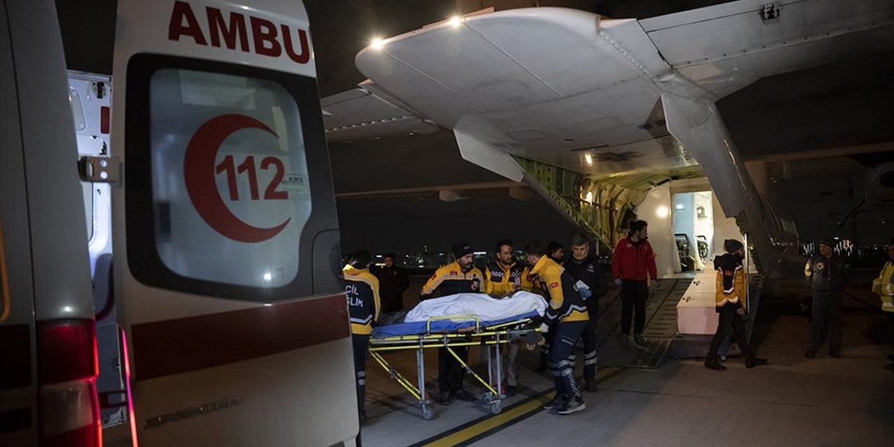 Depremzedelerin yaraları İstanbul'da sarılıyor!