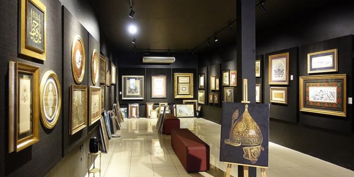 Gönüllü Sanatçıların Eserleriyle Depremzedeler Yararına Mezat Düzenlendi