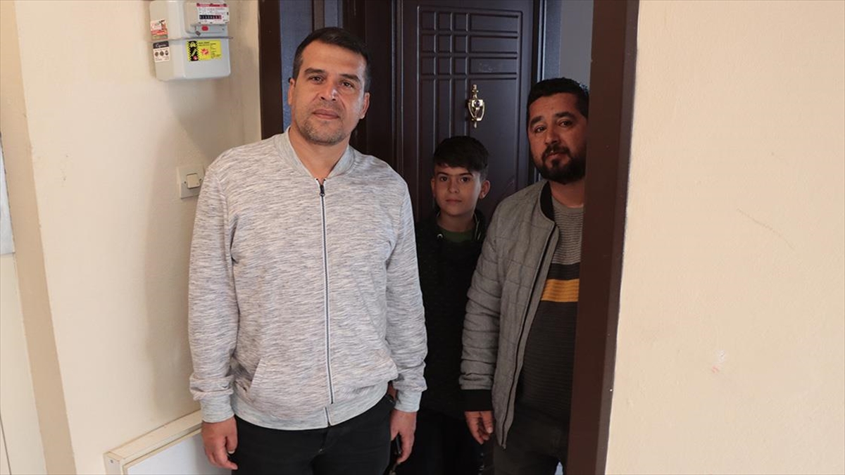 Adıyamanlı Çiçek Ailesi Depremin Acı Yüzüyle 5 Yıl Sonra İkinci Kez Karşılaştı