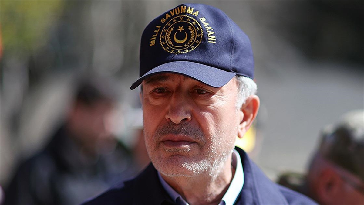 Bakan Akar: Şu Ana Kadar Maalesef 100 Silah Ve Mesai Arkadaşımızı Kaybettik