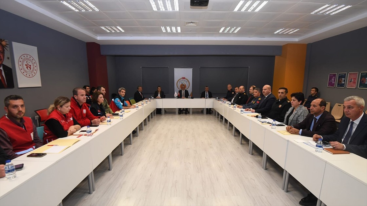 Antalya'da Okula Başlayan Depremzede Öğrenci Sayısı 13 Bin 421'e Ulaştı