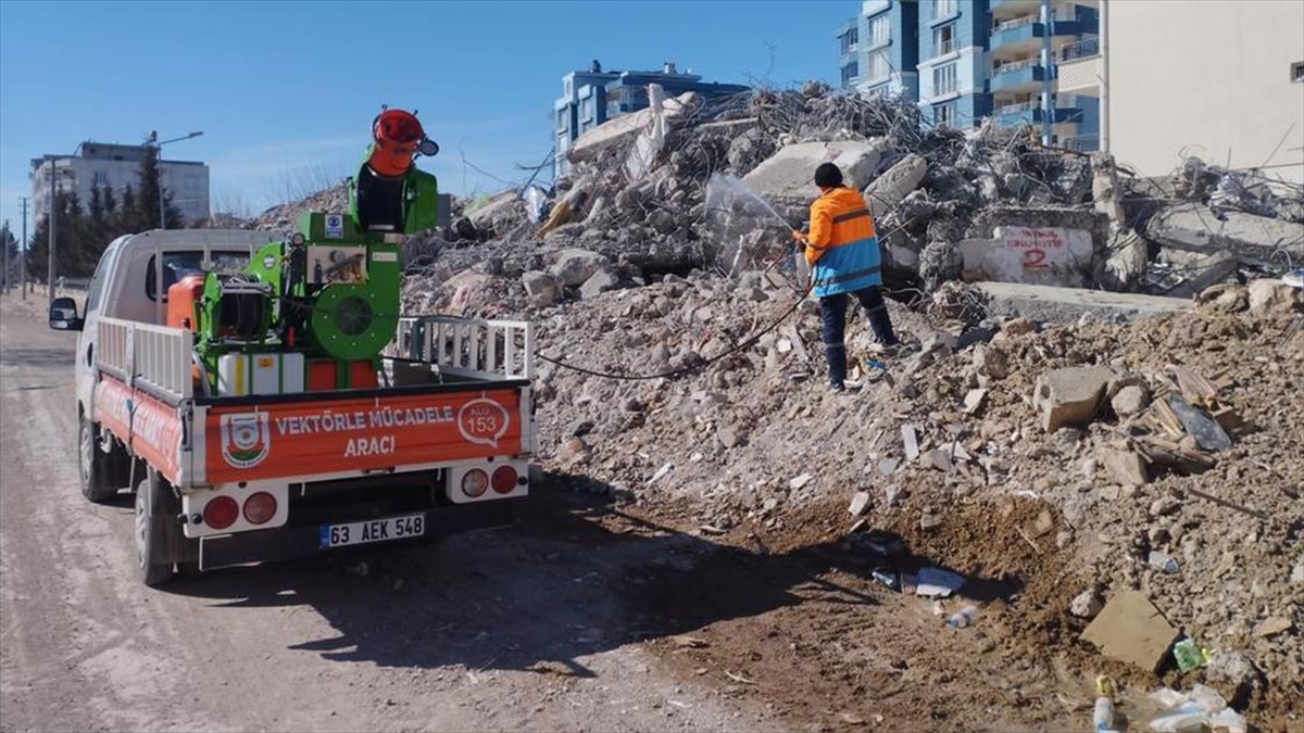 Adıyaman'daki Temizlik Çalışmalarına Şanlıurfa'dan Destek