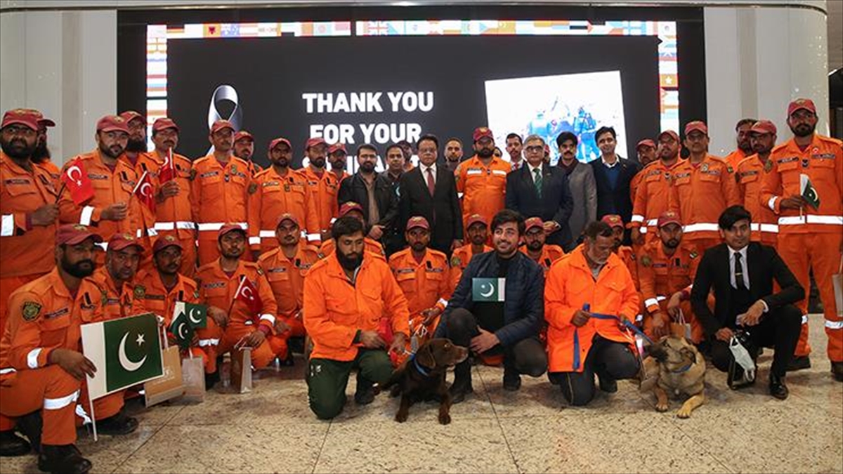 Pakistan Arama Kurtarma Ekibi, İstanbul'dan Ülkelerine Alkışlarla Uğurlandı
