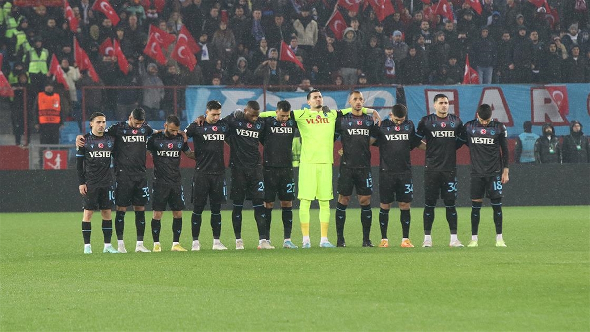 Futbol Müsabakaları Öncesinde 1 Dakikalık Saygı Duruşundu Bulunulacak
