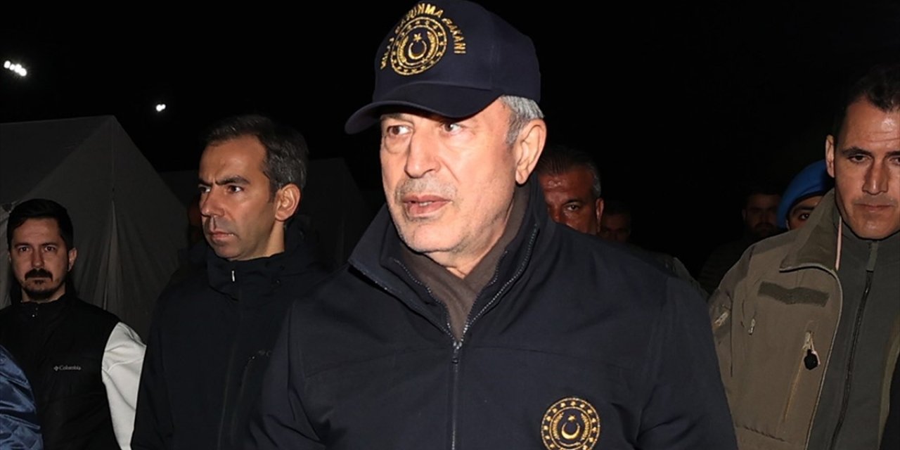 Bakan Akar Hatay'da denetim yaptı! 10 bin kişilik...