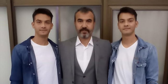 İkizler Alican Ve Emrecan Depremde El Ele Yaşama Veda Etti