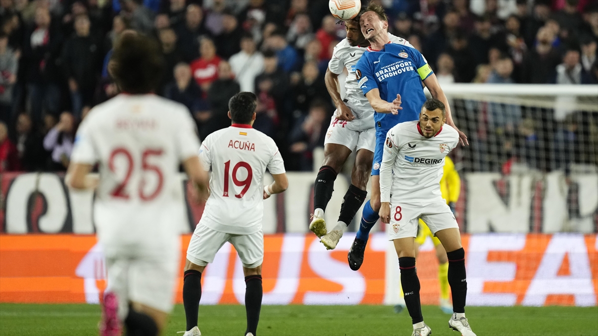 Monchi, Fenerbahçe Eşleşmesini Değerlendirdi