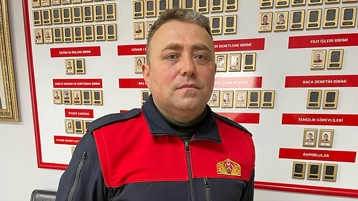 İtfaiye Eri 64 Saat Sonra Enkazdan Kurtardığı Nisa İle Bir Araya Gelmek İstiyor