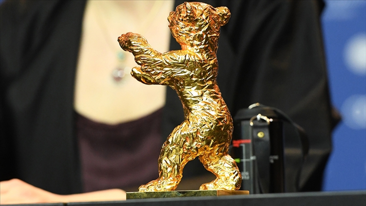 Berlinale'de "altın Ayı" Ödülünü Yönetmen Nicolas Philibert'in "sur L'adamant" Filmi Aldı