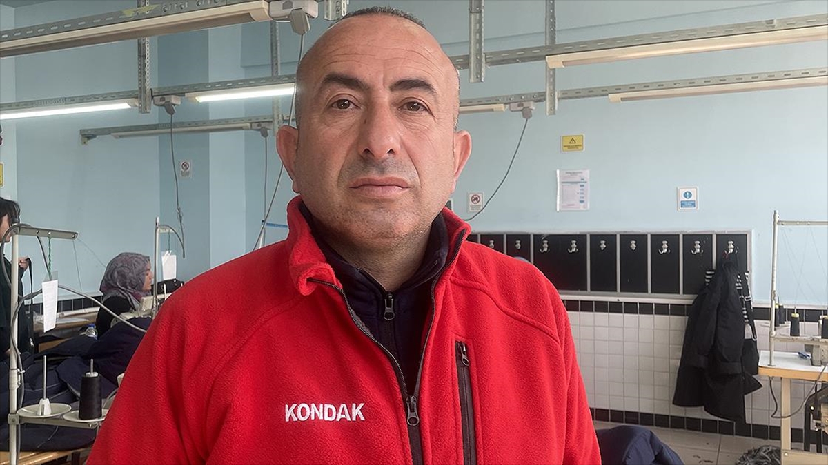 Enkaz Altındaki Kadını Saçını Keserek Kurtaran Öğretmen, Yaşananları Anlattı