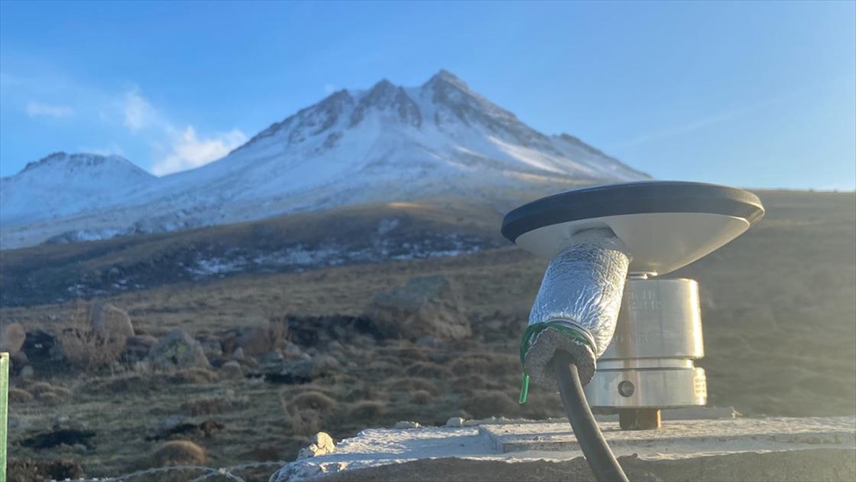 Depremler, Türkiye'nin En Genç Volkanlarından Hasan Dağı'nda Volkanik Hareketliliği Etkilemedi