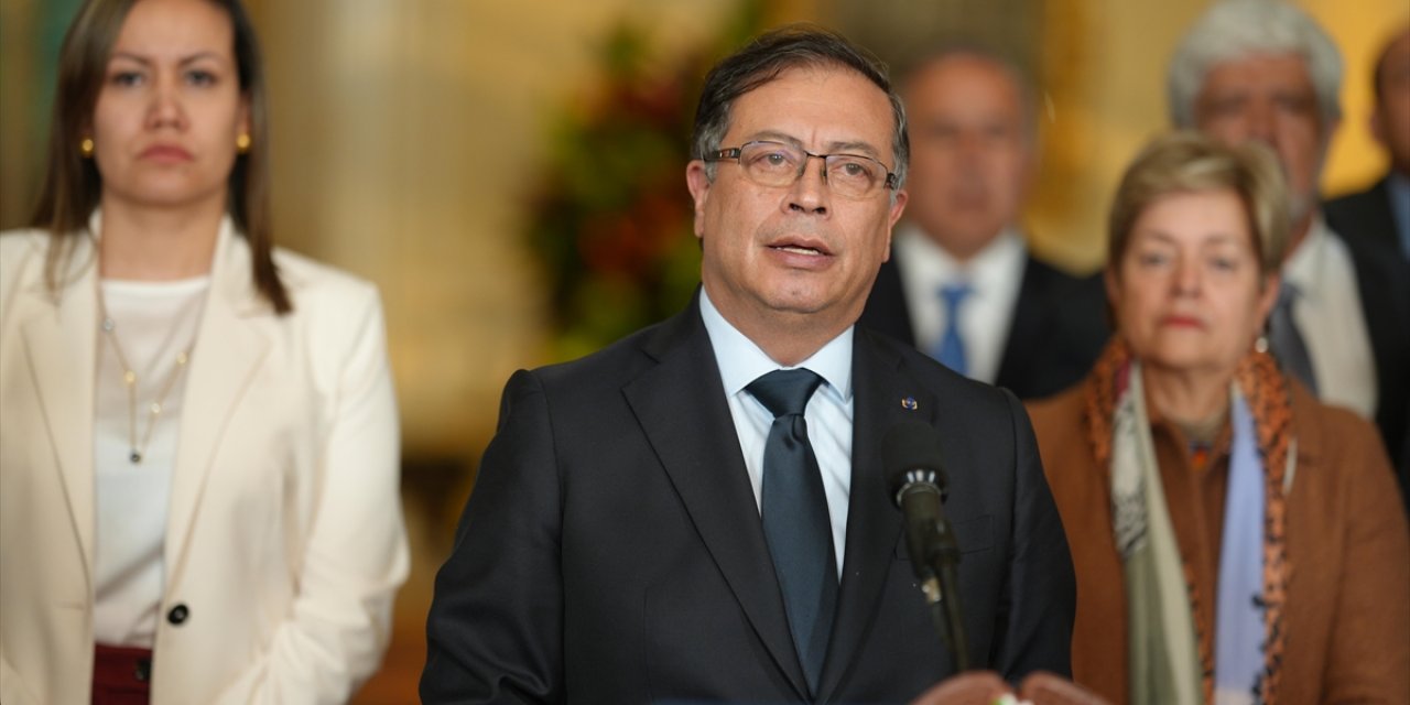 Ülke şokta! 3 Bakan Görevlerinden Ayrıldı