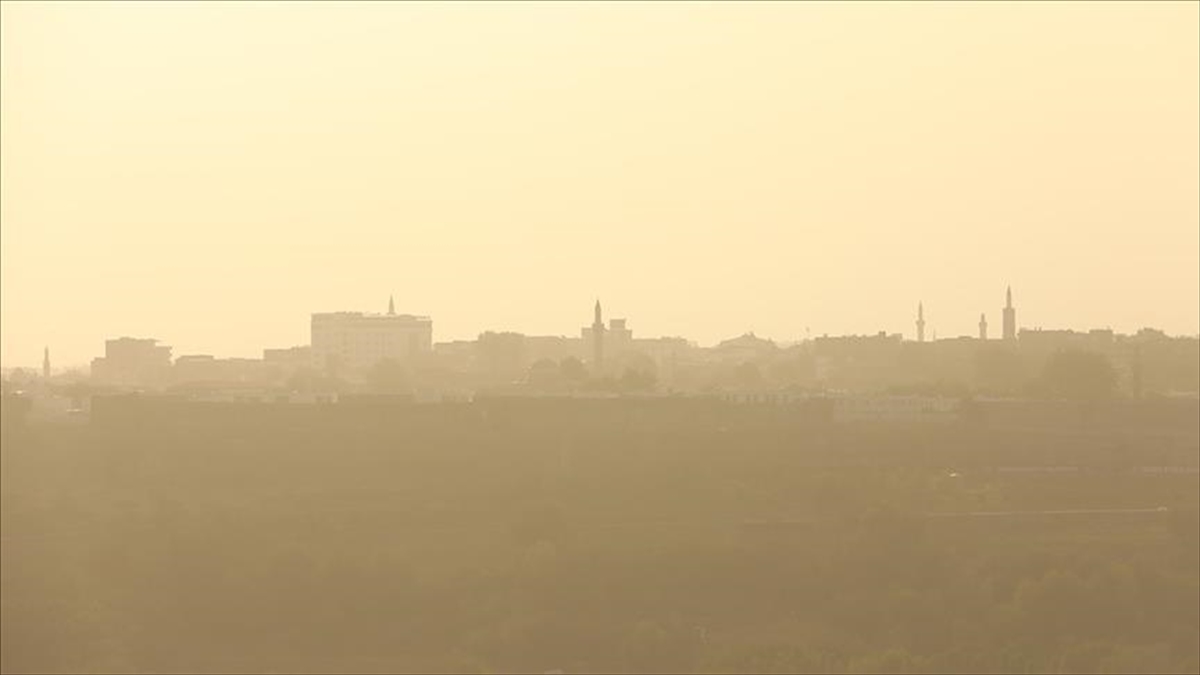 Uzmanlardan Solunum Yolu Rahatsızlığı Bulunanlara Toz Taşınımı Uyarısı