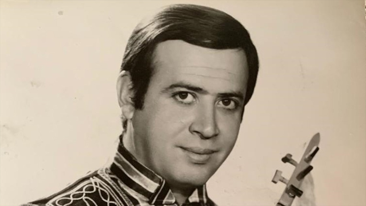 Ege Türkülerinin Usta Sesi: Özay Gönlüm