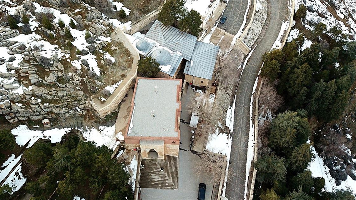 Eshab-ı Kehf Külliyesi Depremi Hasarsız Atlattı