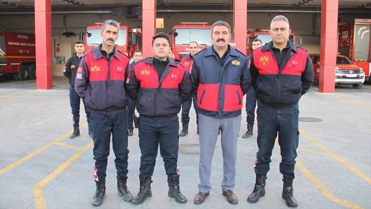 Depremde Hayatını Kaybeden 10 Yaşındaki Ümit'in Son İsteği "ağabeyimi Kurtarın" Oldu