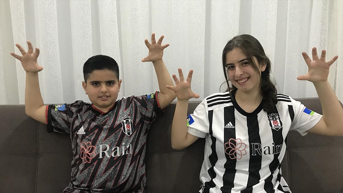 Depremzede Fanatik Kardeşlerin "statta Maç" Hayali Gerçek Oluyor