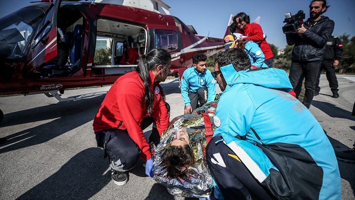 Türkiye'nin Sağlık Ordusunun Neferleri Depremde Yaşadıklarını Anlattı
