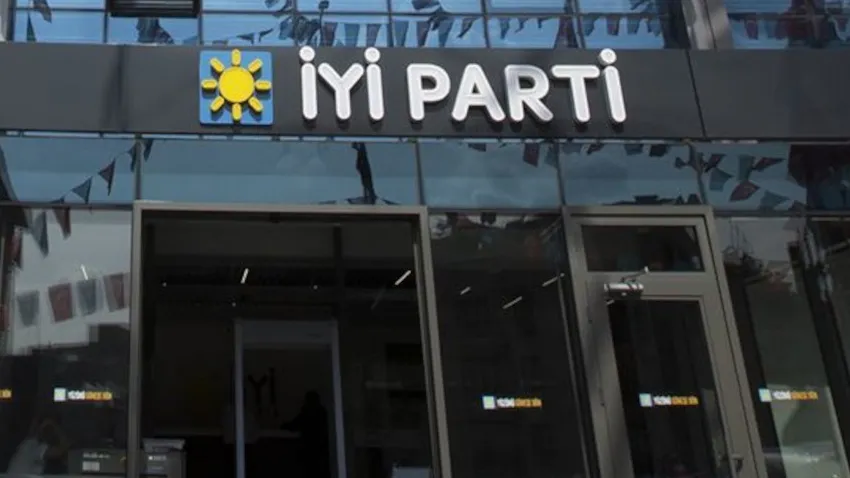 İYİ Parti Milletvekili Ayhan Altıntaş önce istifa ettii sonra geri aldı!