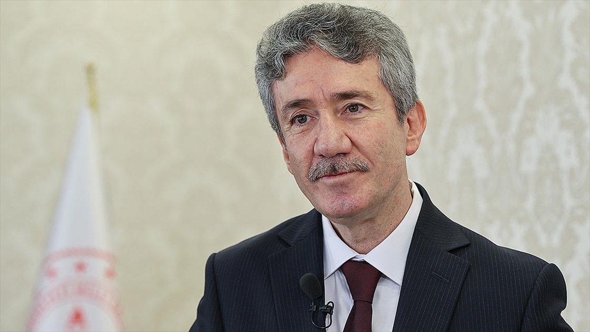 İstanbul'da Kayıt Dışı Öğrencileri Okulla Buluşturmak İçin Kapı Kapı Ev Ziyaretleri