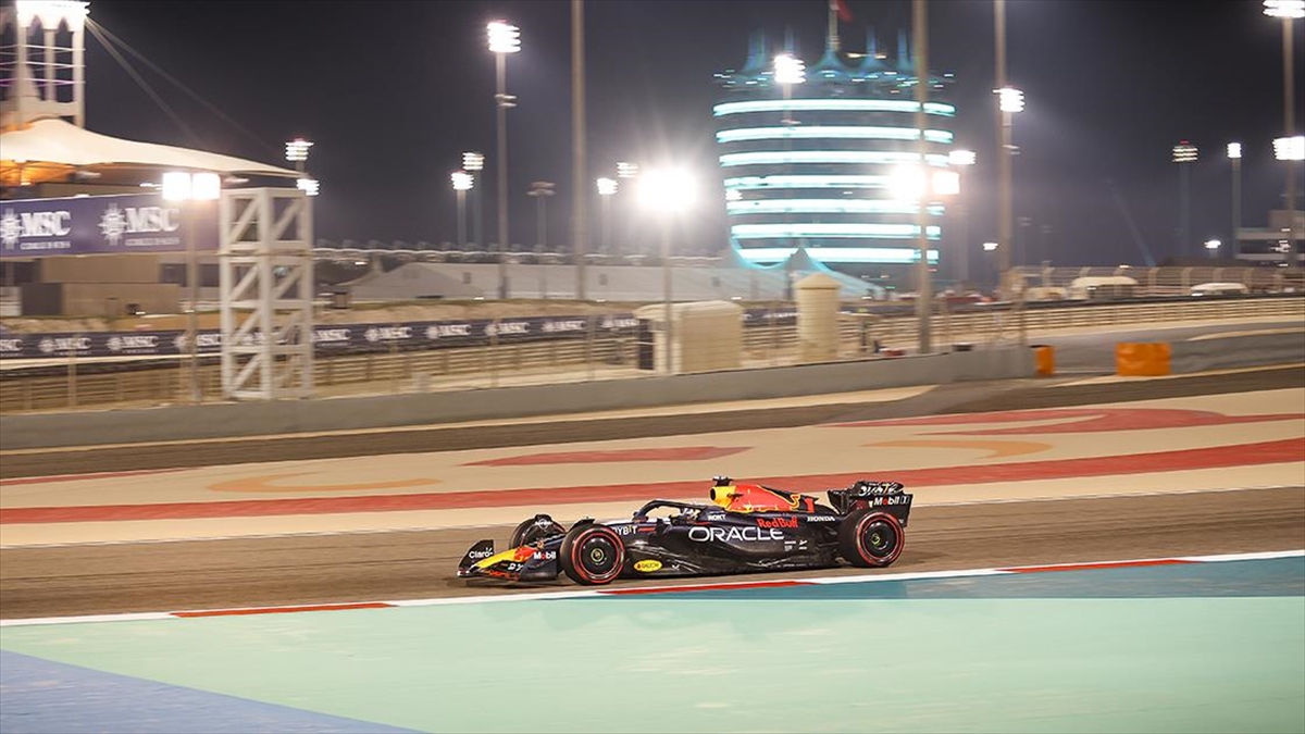F1'de Sezonun İlk Yarışı Bahreyn Grand Prix'sini Verstappen Kazandı