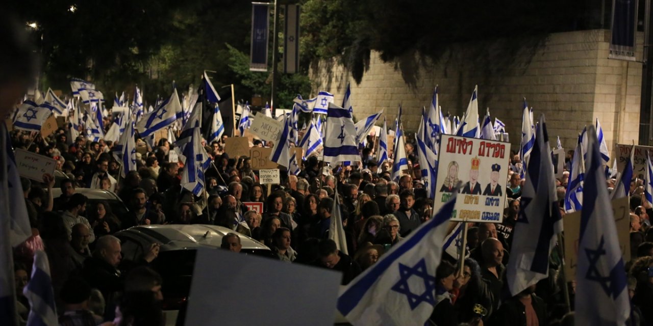 Netanyahu Hükümetine Karşı Baskılar Artıyor