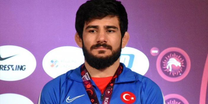 Milli Güreşçi Soner Demirtaş, Rakibi Dopingli Çıkınca Dünya Üçüncüsü Unvanını Aldı