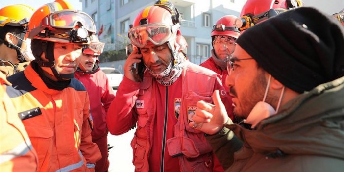 Gönüllü Tercümanlar, Yabancı Arama Kurtarma Ekiplerinin Depremzedelerle İletişimini Sağladı